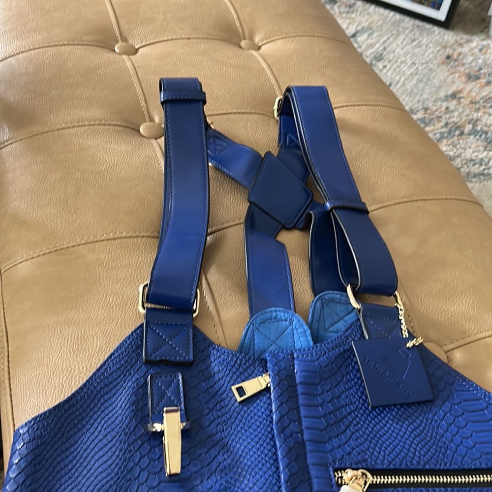 Tote And Carry Tactical Vest Snake Skin Appearance Wi… Gem